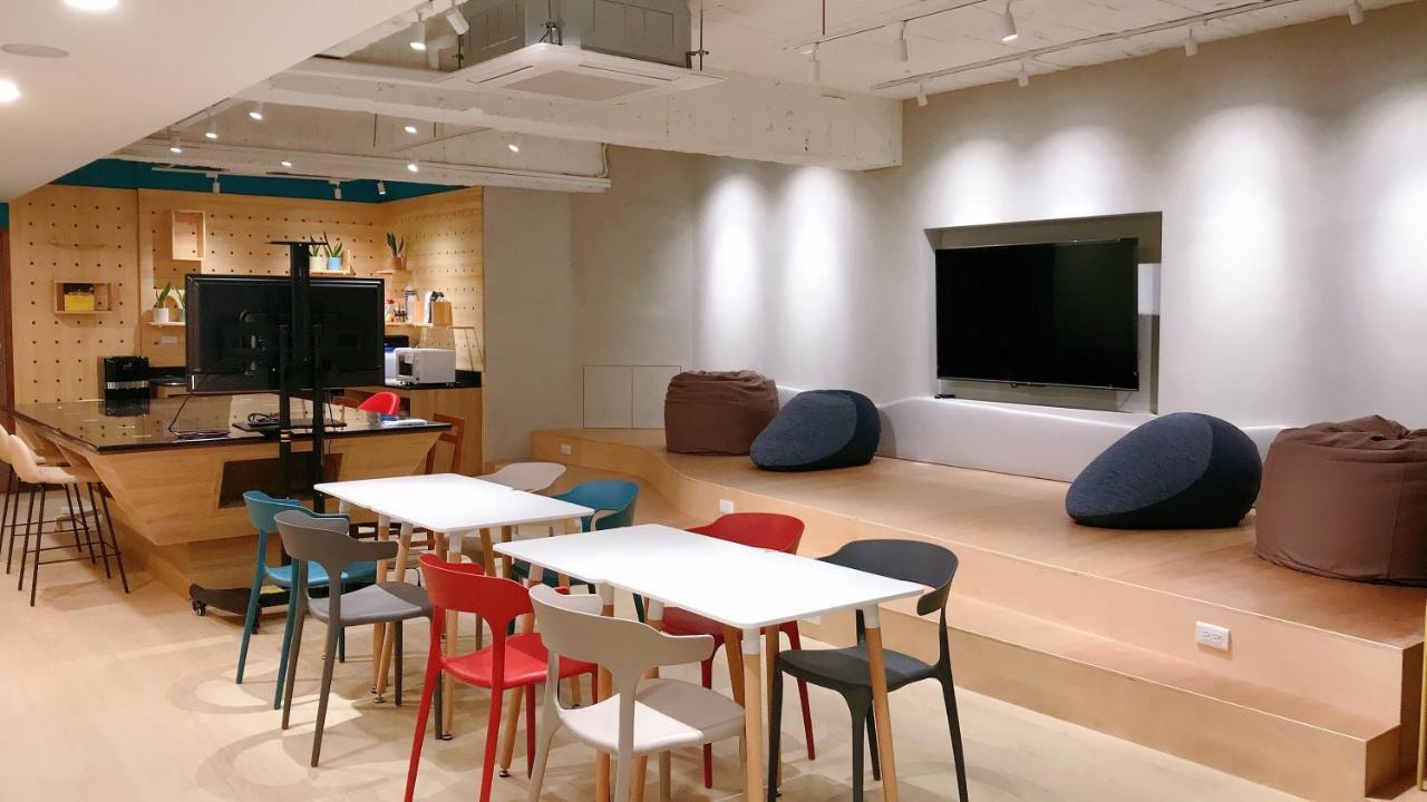 טאינאן Trust Hotel מראה חיצוני תמונה