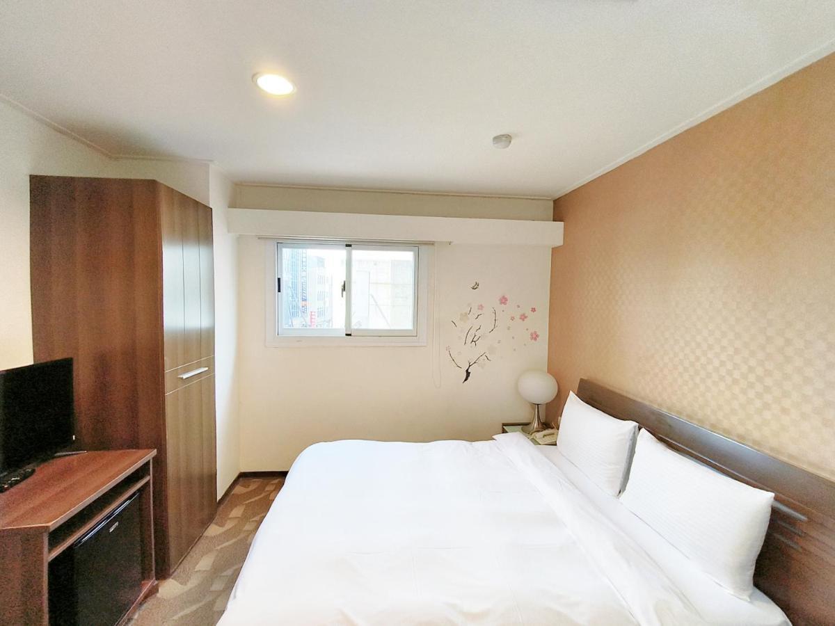 טאינאן Trust Hotel מראה חיצוני תמונה